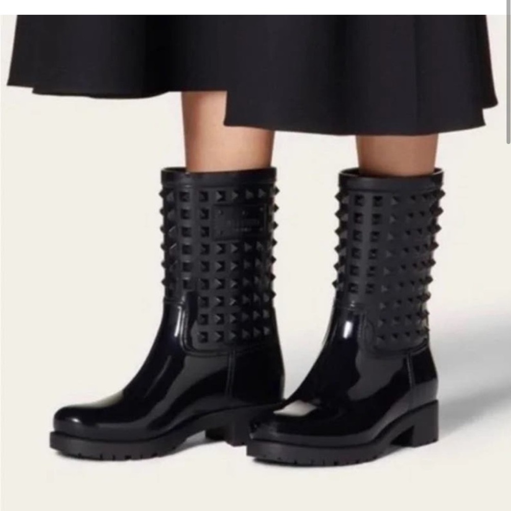 Valentino Rockstud rainboots